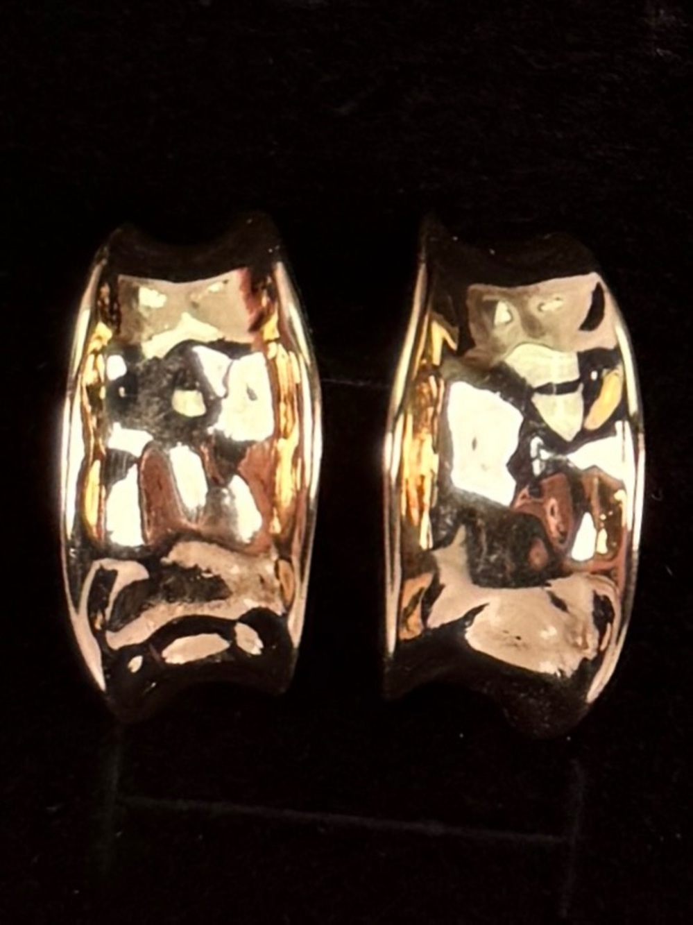 Pretty weighted, hammered, goldtone, wide open hoop, earrings